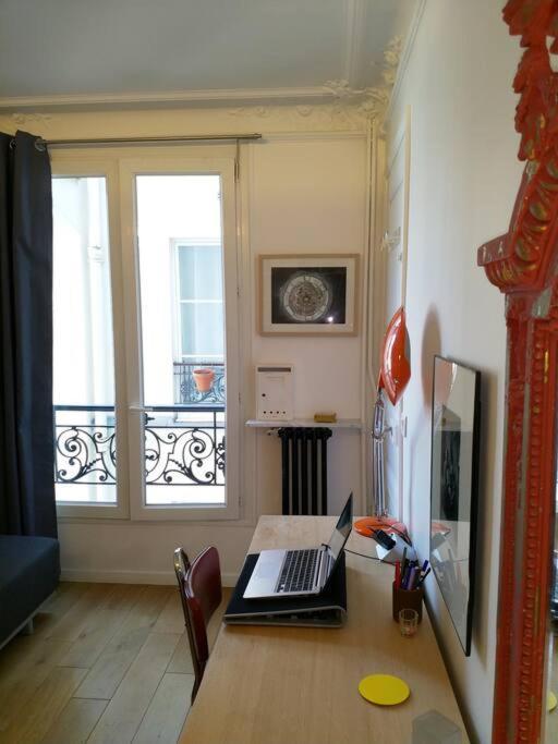9e, Rue Des Martyrs, Calme & Lumineux Appartamento Parigi