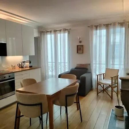 Appartamento 9e, Rue Des Martyrs, Calme & Lumineux Parigi